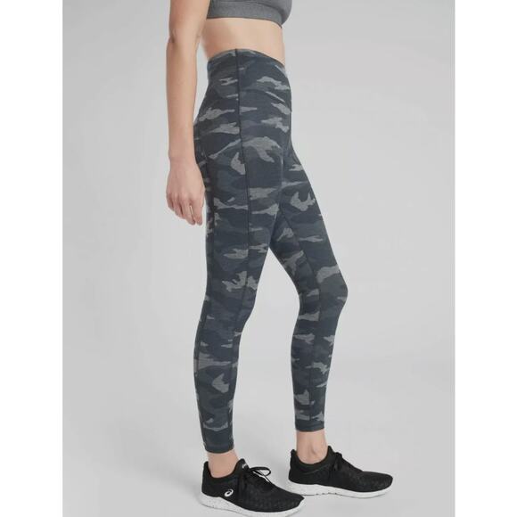 Athleta Ultimate 7/8 Tight Camo Stash Pocket High Rise Leggings XXS - Picture 3 of 16